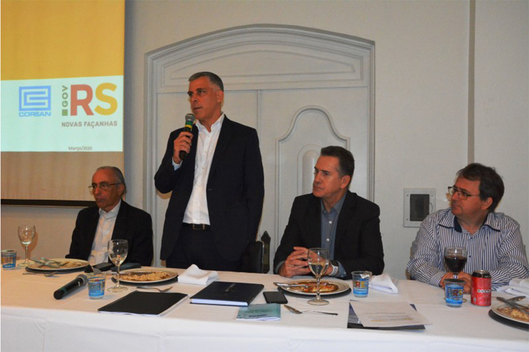 Presidente da Corsan palestra em reunião da AGEOS